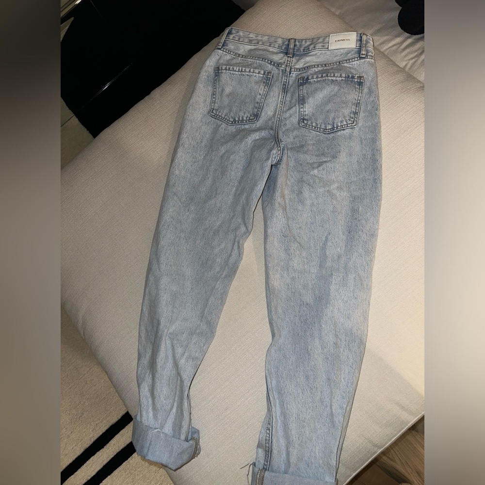 Express Jeans - Picture 2 of 4